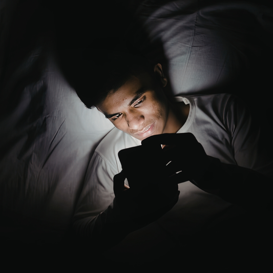 Is Your Skin Reacting to Your Everyday Screen Time?